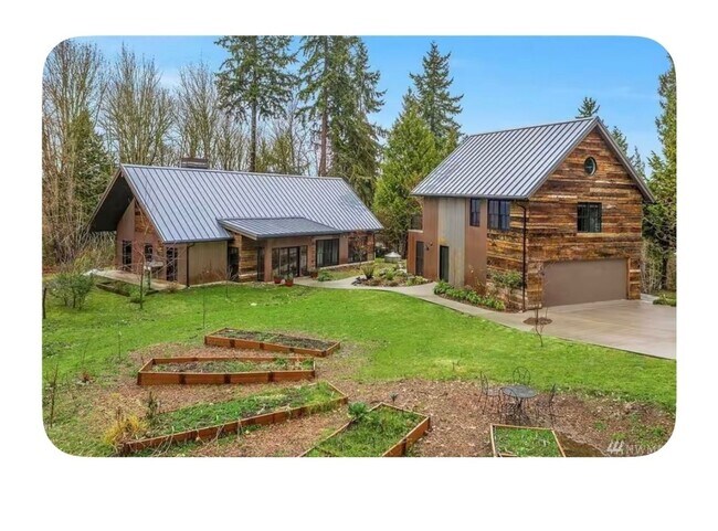 Foto del edificio - Charming 1BR Condo in Kenmore in forest se...