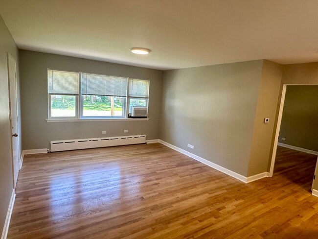 Building Photo - 2750 Lauretta Pl