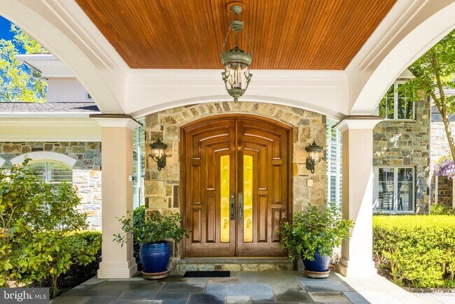 Foto del edificio - 658 Live Oak Dr