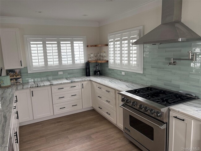 Building Photo - 2 Bay 9th St