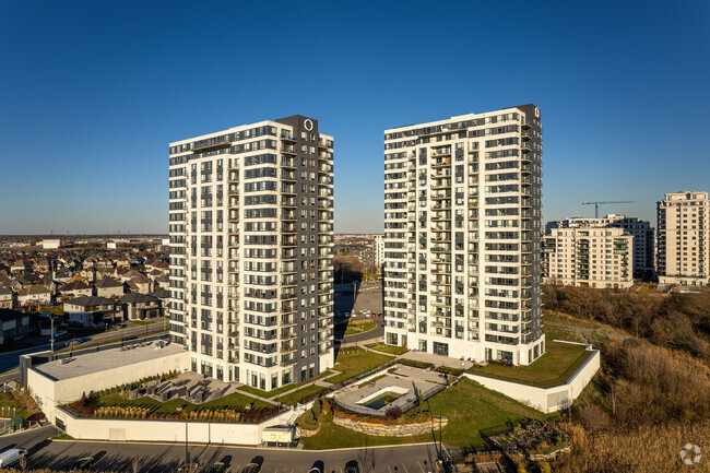 Building Photo - Équinoxe Saint-Elzéar