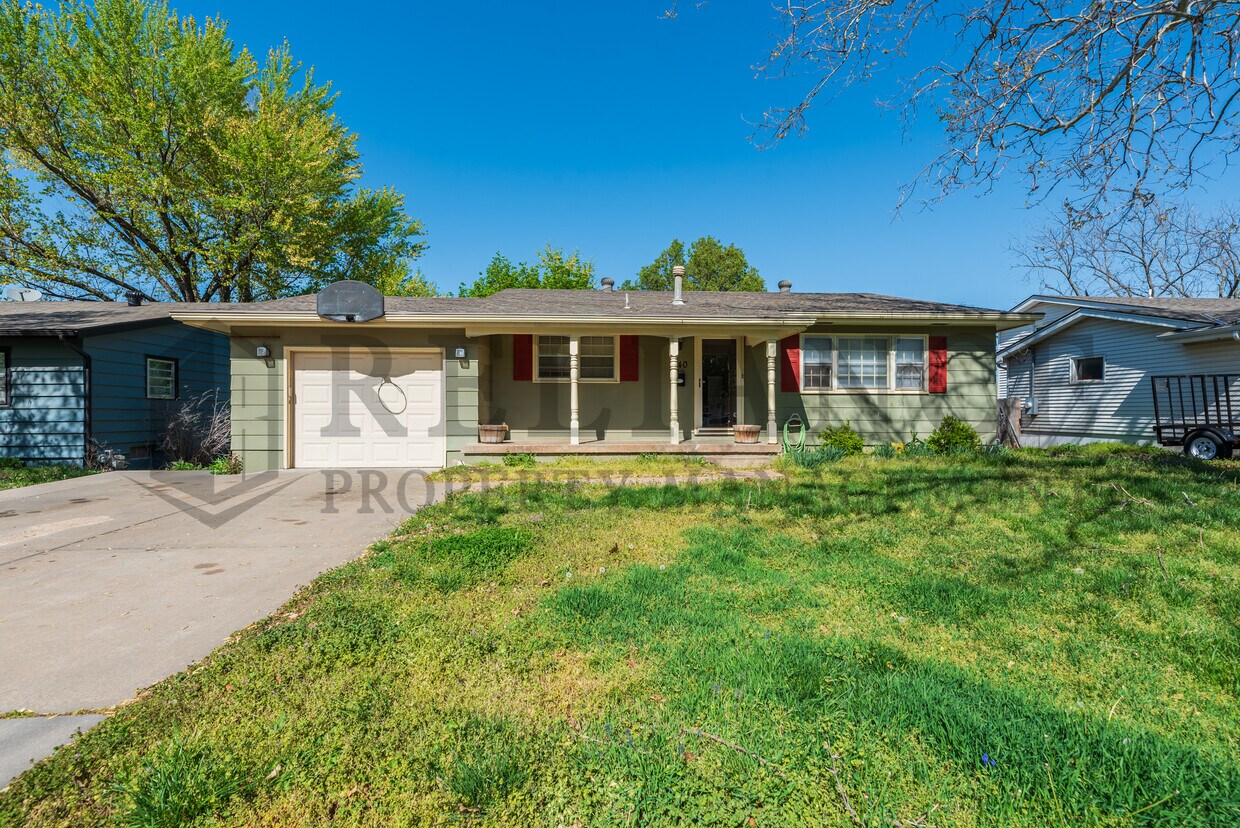 Foto principal - 1440 Community Dr