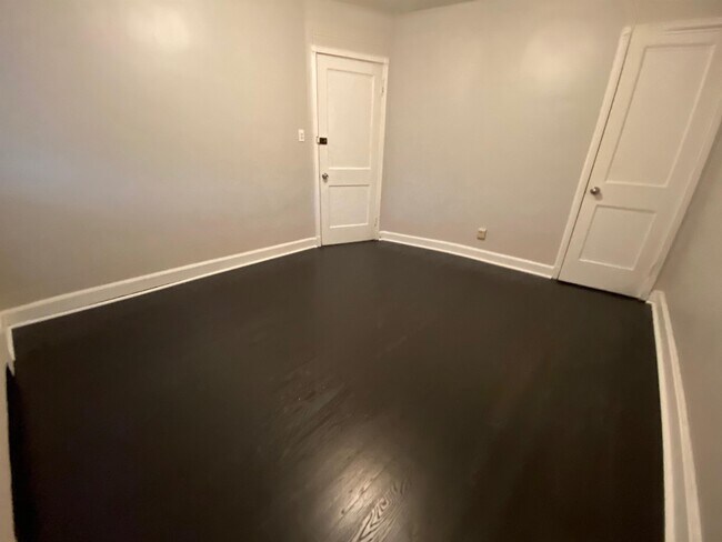 Foto del edificio - 602 Whitmore Ave