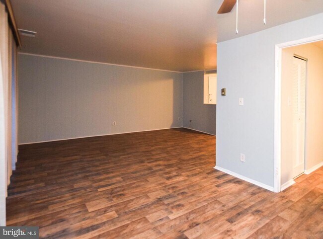 Building Photo - 3319 Huntley Sq Dr