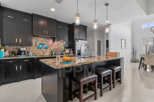 Foto del edificio - 1622 Helena Dr