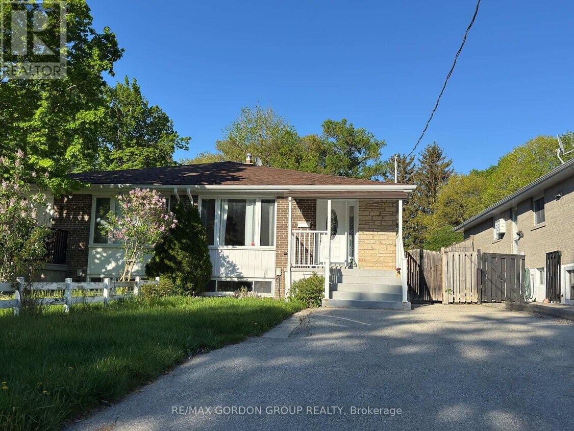 Primary Photo - 111 Bayview Pkwy