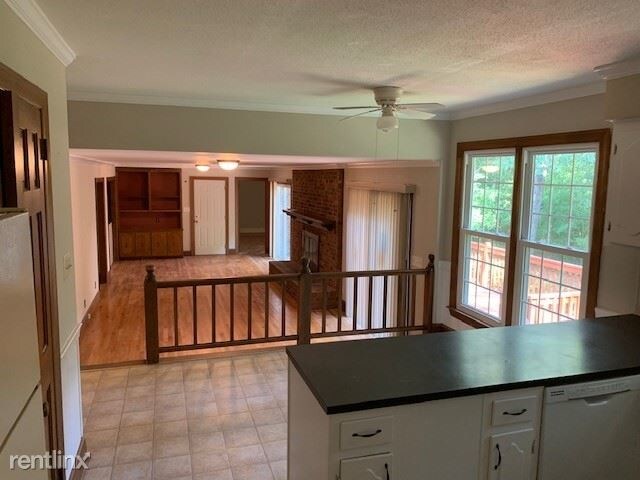 Building Photo - 5 br, 3 bath House - 1220 Hedgelawn Way