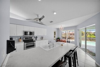 Building Photo - 2861 SW 23rd Pl