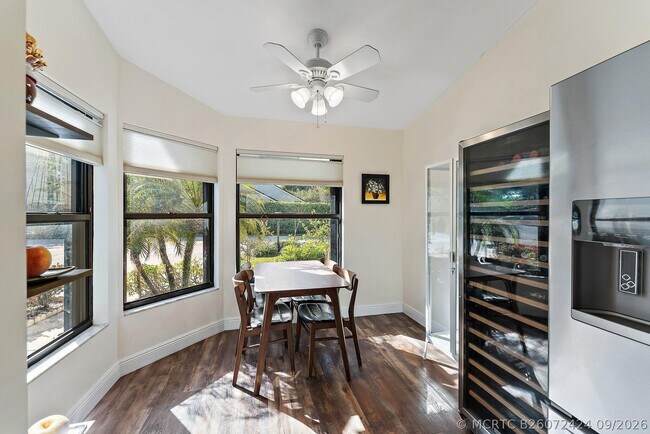 Foto del edificio - 801 Kintyre Ct