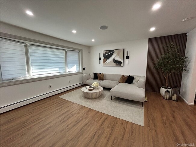 Building Photo - 47 Shelburne Rd