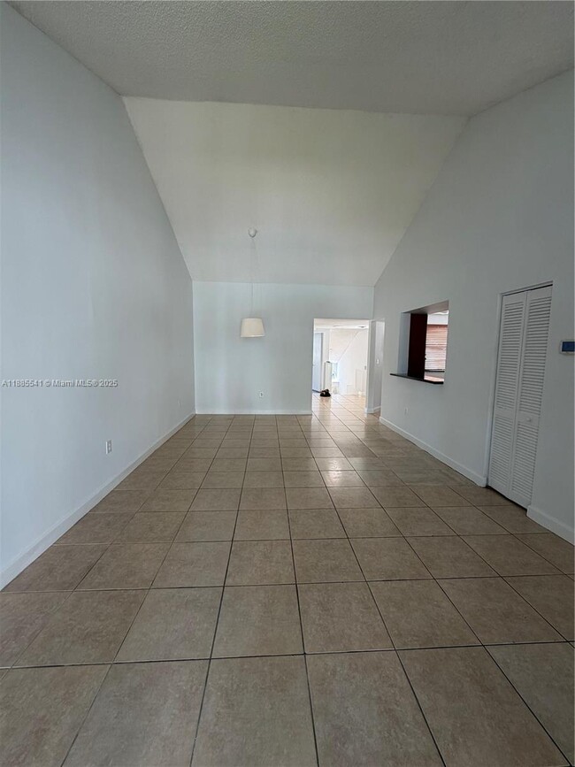 Building Photo - 9747 NW 48th Terrace