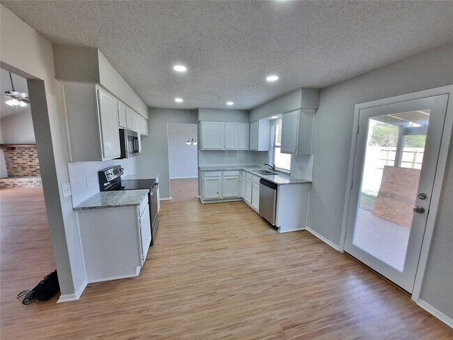 Foto del edificio - 2646 Winslow Dr