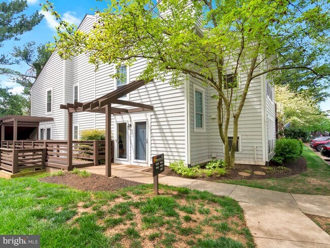 Foto del edificio - 9941 Oakton Terrace Rd