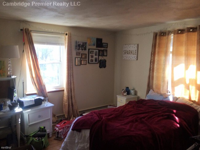 Foto del edificio - 2 br, 1 bath  - 77 Porter St