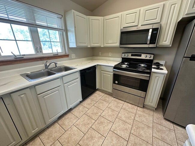 Photo - 440 4th Ave Townhome