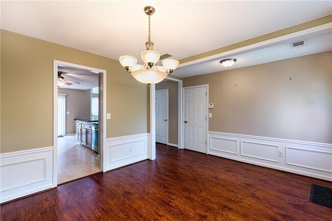Foto del edificio - 13646 Weycroft Cir