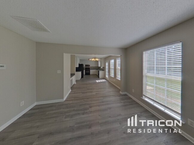 Foto del edificio - 5753 Village Loop