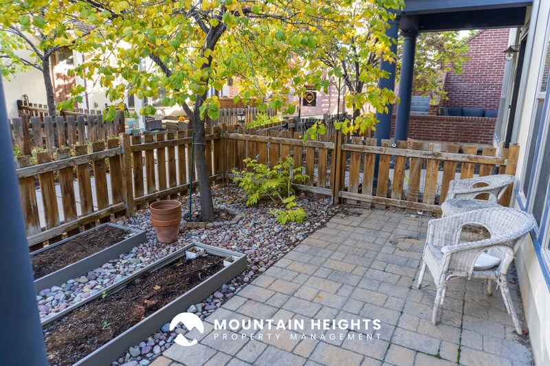 Photo - 858 Cecina Court #222