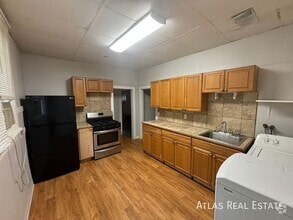 Building Photo - 861 Egbert St