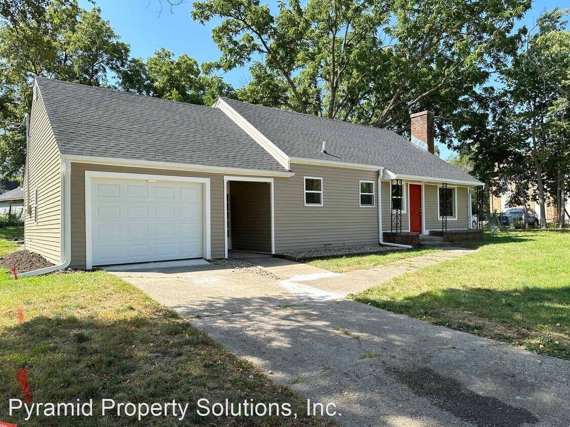 601 W Clinton Ave, Indianola, IA 50125 House Rental in Indianola, IA
