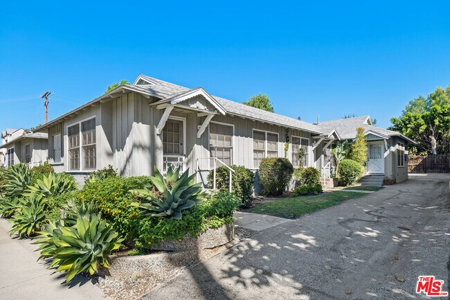Building Photo - 13455 Burbank Blvd