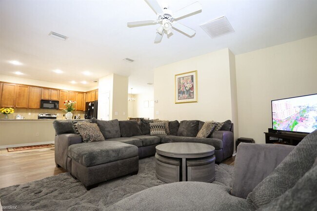 Foto del edificio - 4 br, 3 bath House - 4507 Fieldview Cir