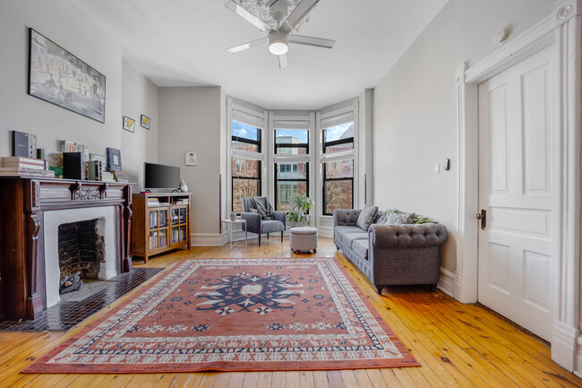 Foto del edificio - 2150 N Halsted St