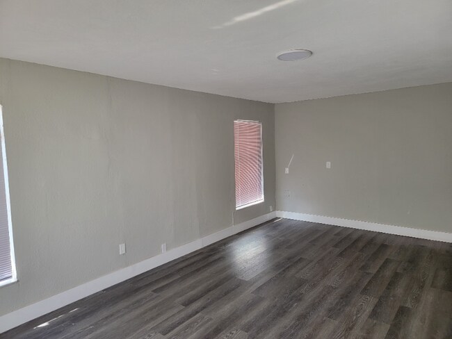 Foto del edificio - 2441 NW 26th St