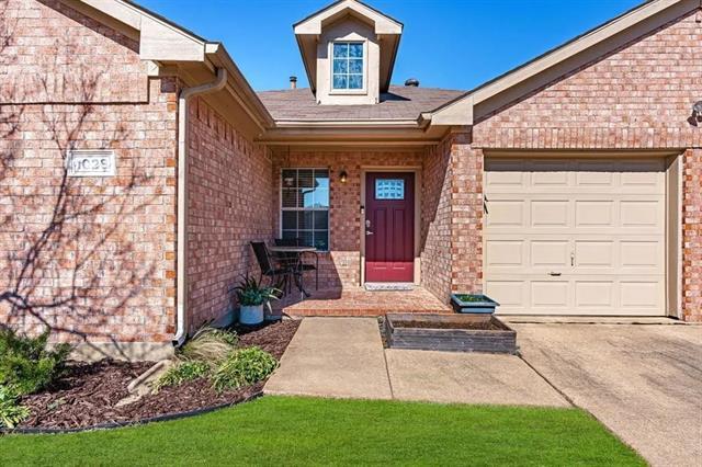 Foto del edificio - 1028 Ridgecrest Dr