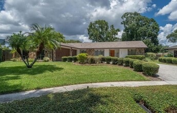 Building Photo - 3203 Stoneybrook Ln