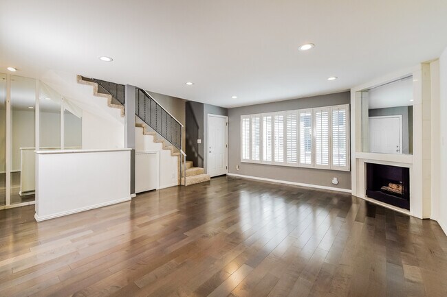 Foto del edificio - 14332 Dickens St