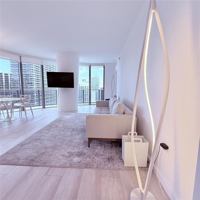 Foto del edificio - 55 SW 9th St