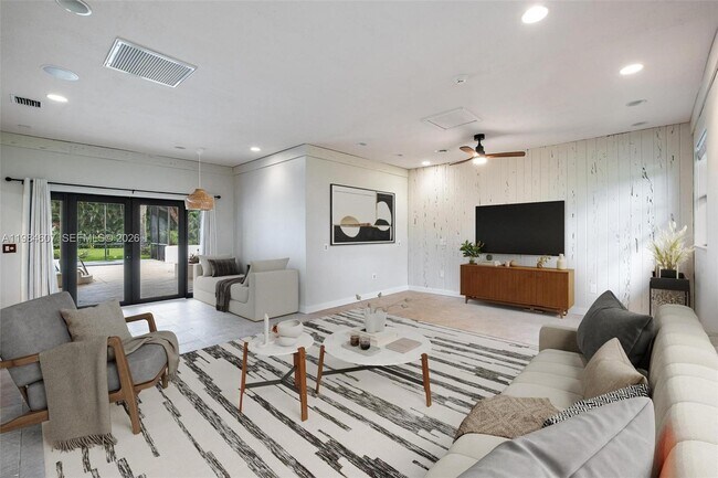 Foto del edificio - 6220 SW 123rd Terrace