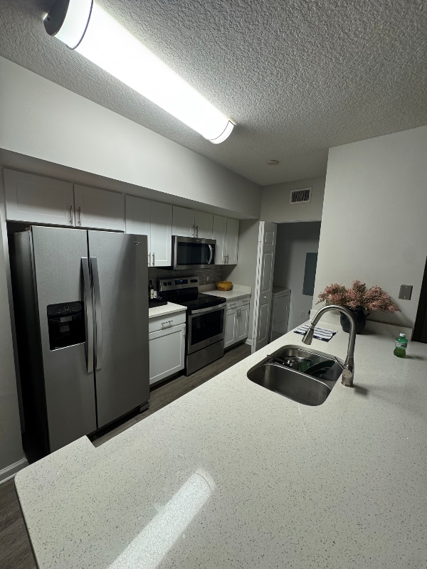 Photo - 3940 W Broward Blvd Apartment