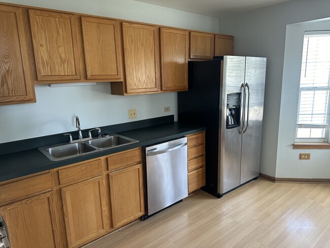 Building Photo - 13924 Cambridge Cir