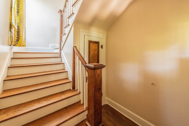 Foto del edificio - 2 bed 1 Bath in Beacon Hill