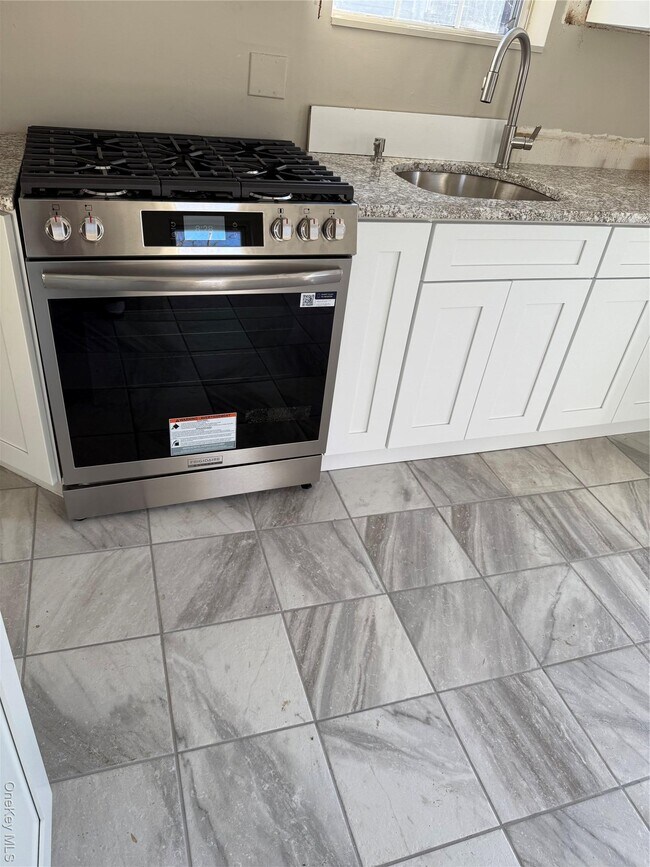 Building Photo - 41 Gibson Ave