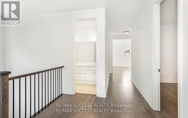 Building Photo - 3130 TRAVERTINE Dr