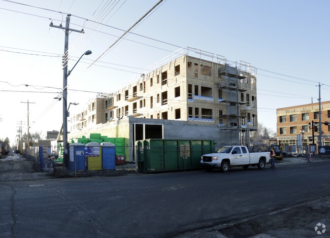 Building Photo - Inglewood 1410