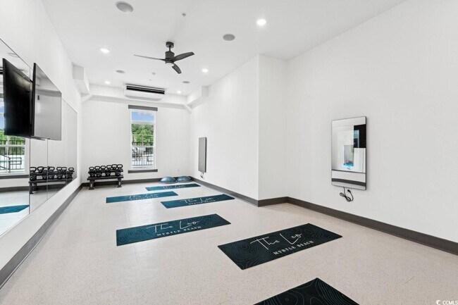 Building Photo - 147 Laurenco Loop