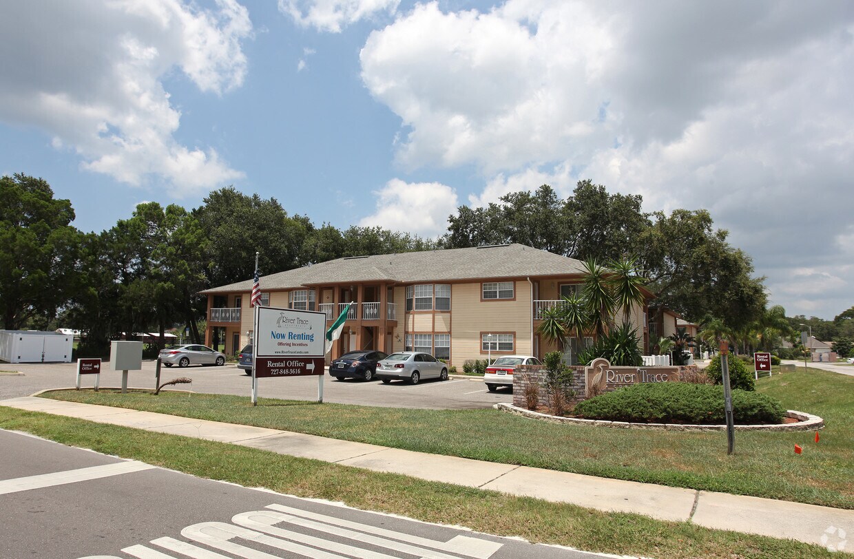 Building Photo - River Trace Apartments