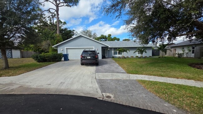 Building Photo - 131 Puffin Ct