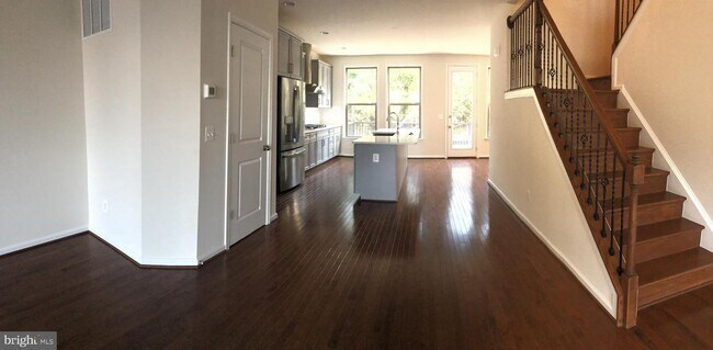 Foto del edificio - 42418 Dogwood Glen Square