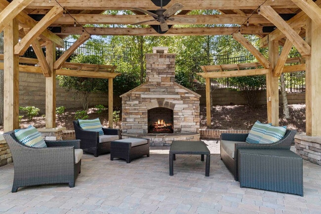 Building Photo - The Willows Ashley Park