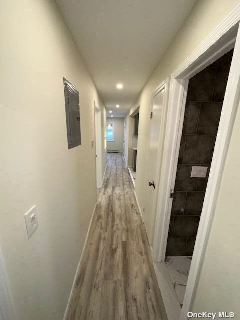 Building Photo - 550 Oak St