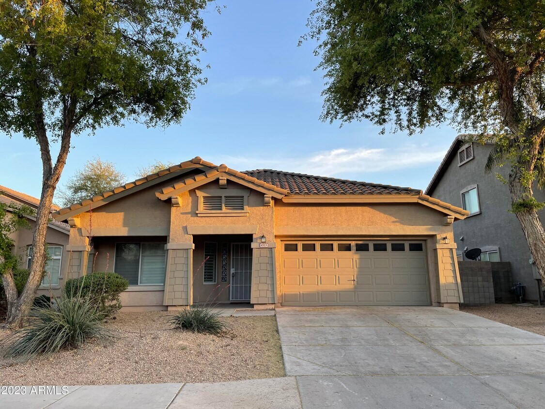 4513 E County Down Dr, Chandler, AZ 85249 House for Rent in Chandler