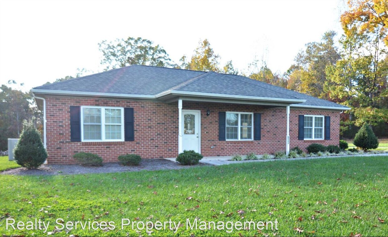 Primary Photo - 3 br, 2 bath House - 632 Waterlick Rd