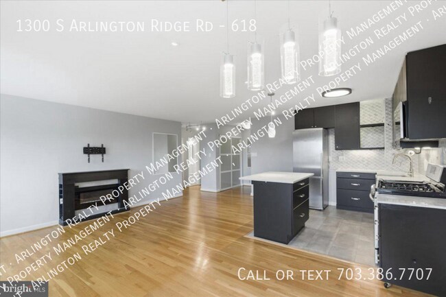 Building Photo - 1300 S Arlington Ridge Rd