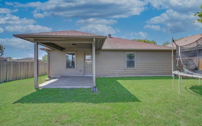 Building Photo - 114 Paleos Flint Dr