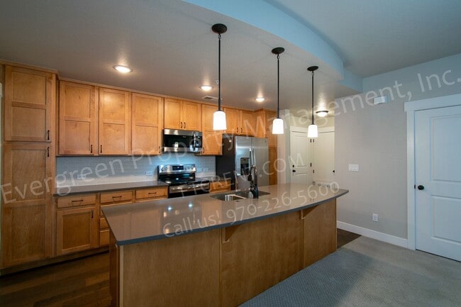 Building Photo - 3-Bedroom Centerra Condo